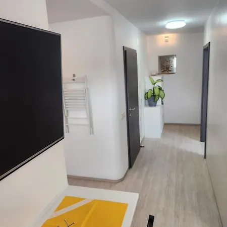 公寓 Rajska Ptica *