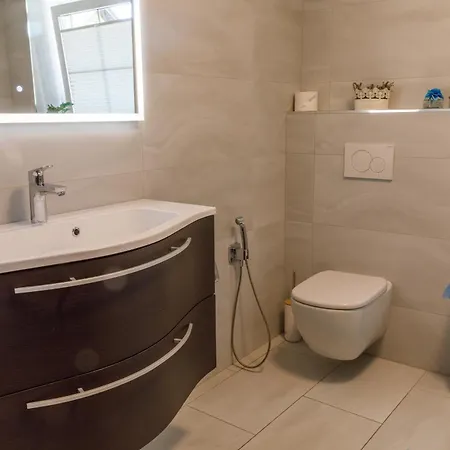 Apartma Rajska Ptica *