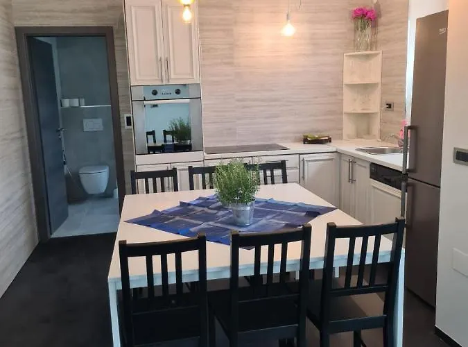 Rajska Ptica Apartment *